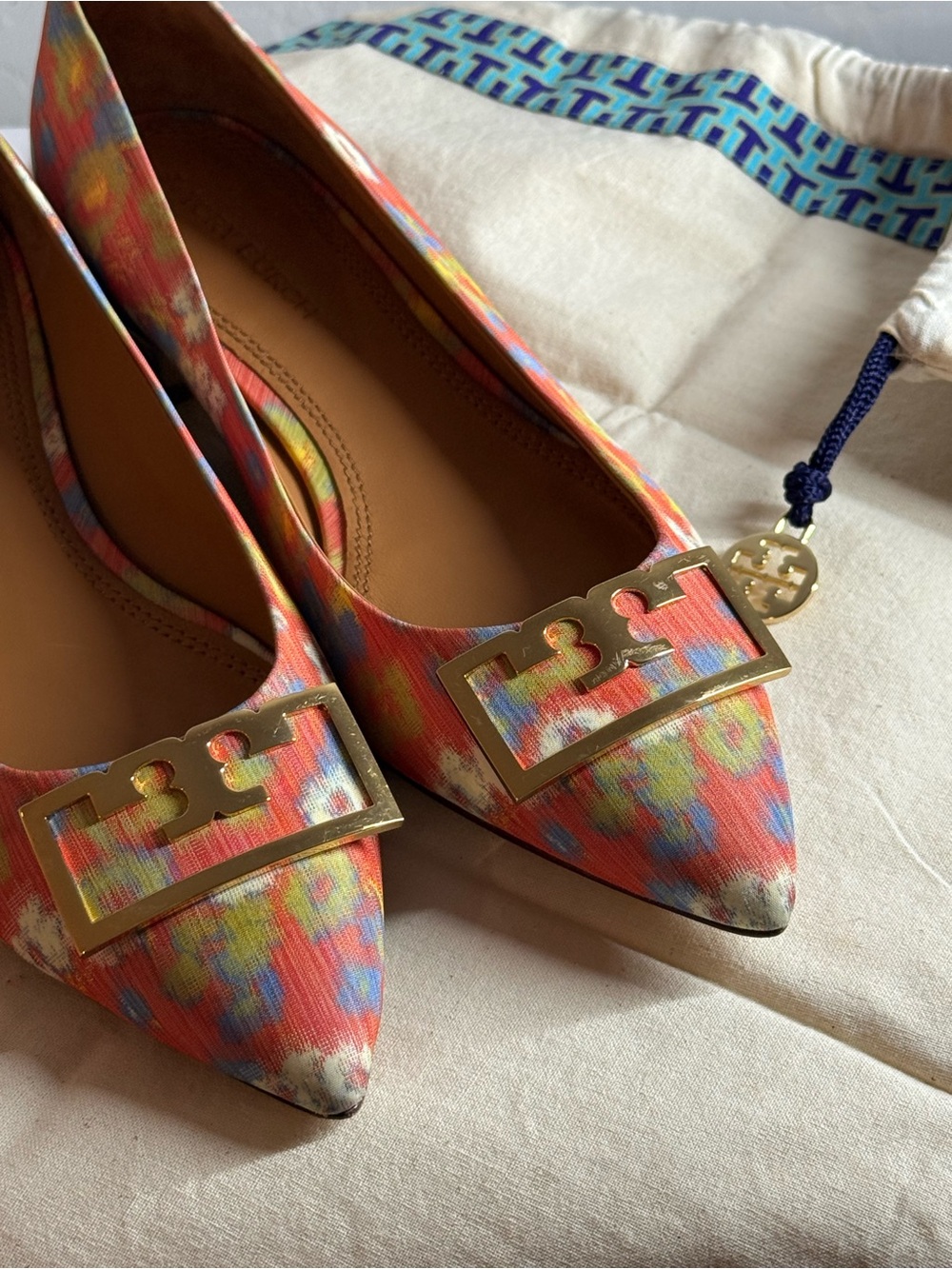 Tory Burch Multicolor Pointed Toe Logo Buckle Ballet Flats - Picture 2 of 5
